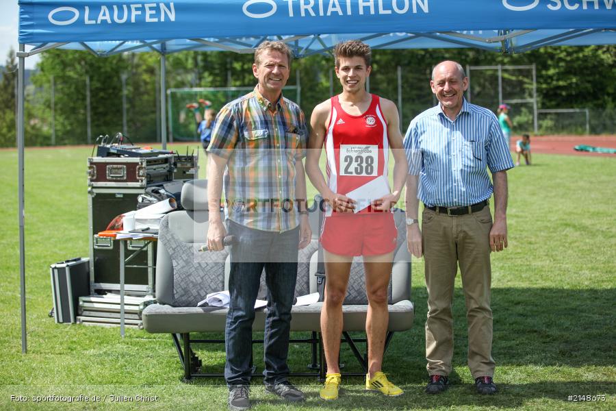 Paul Kruck, Günther Felbinger, Patrick Karl, Lauf, Weitsprung, Hochsprung, Wettbewerb, Karlstadt, Leichtathletik, Stadion, LG Karlstadt, LG Karlstadt Gambach Lohr, Sparkassen Meeting, Karlstadter Sparkassen Meeting 2015, Sparkassen Meeting 2015 - Bild-ID: 2148673