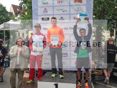 Fotos von Siegerehrungen Halbmarathon auf sportfotografie.de