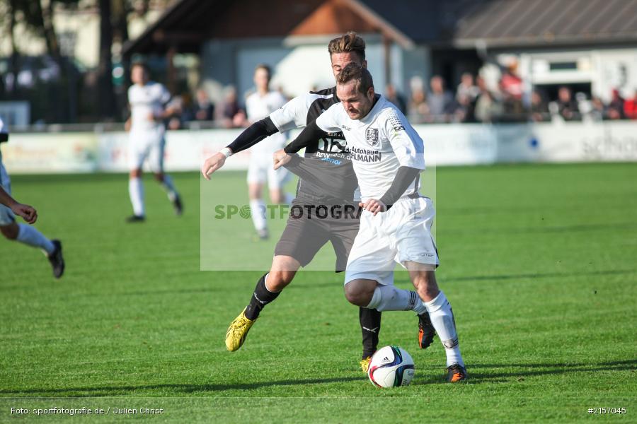 Felix Strassberger, Steffen Lehofer, 31.10.2015, Landesliga, Fussball, FVgg Bayern Kitzingen, TSV Karlburg, Karlburg - Bild-ID: 2157045
