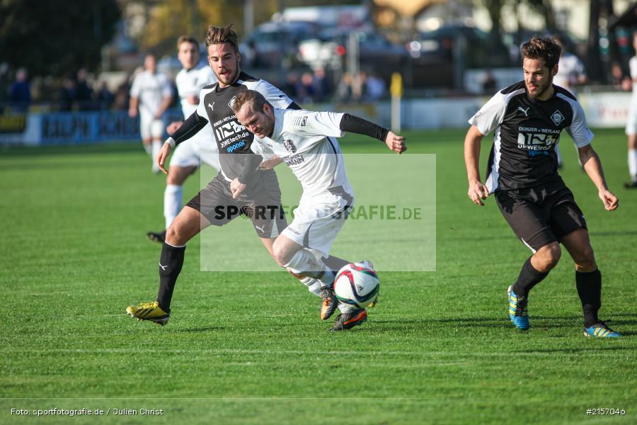 Benedikt Strassberger, Felix Strassberger, Steffen Lehofer, 31.10.2015, Landesliga, Fussball, FVgg Bayern Kitzingen, TSV Karlburg, Karlburg - Bild-ID: 2157046
