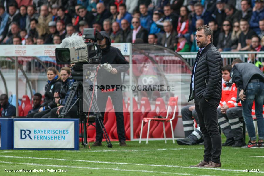 Bernd Hollerbach, 09.04.2016, flyeralarm Arena, Würzburg, Fussball, 3. Liga, SV Stuttgarter Kickers, FC Würzburger Kickers - Bild-ID: 2160297