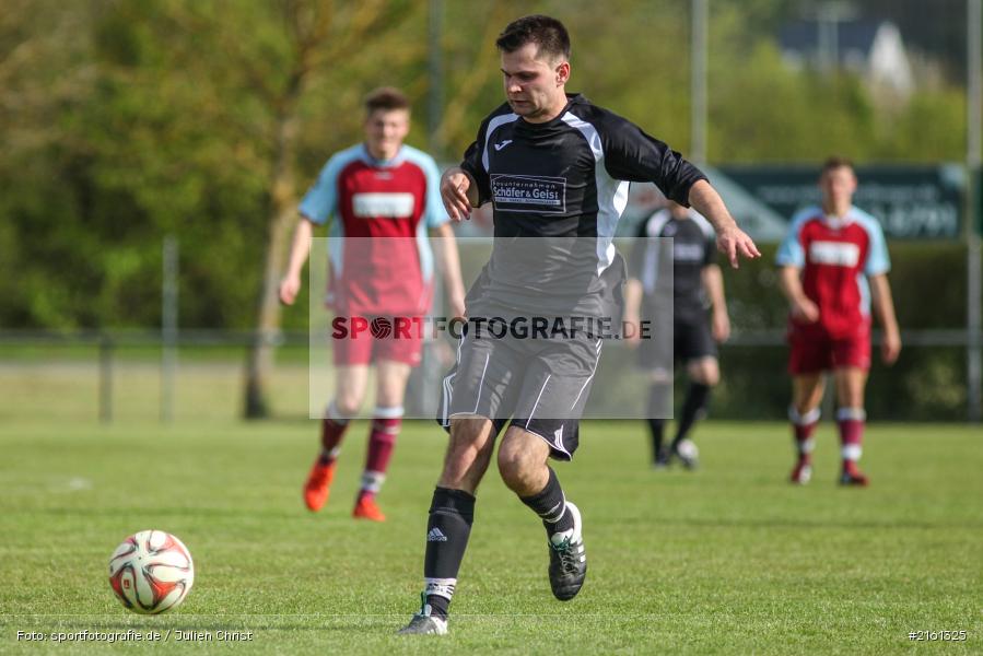 Lukas Walter, 30.04.2016, Gruppe 2, Kreisliga Würzburg, Fussball, SV Altfeld, TSV Retzbach - Bild-ID: 2161325 Lukas Walter, 30.04.2016, Gruppe 2, Kreisliga Würzburg, Fussball, SV Altfeld, TSV Retzbach - Bild-ID: 2161325