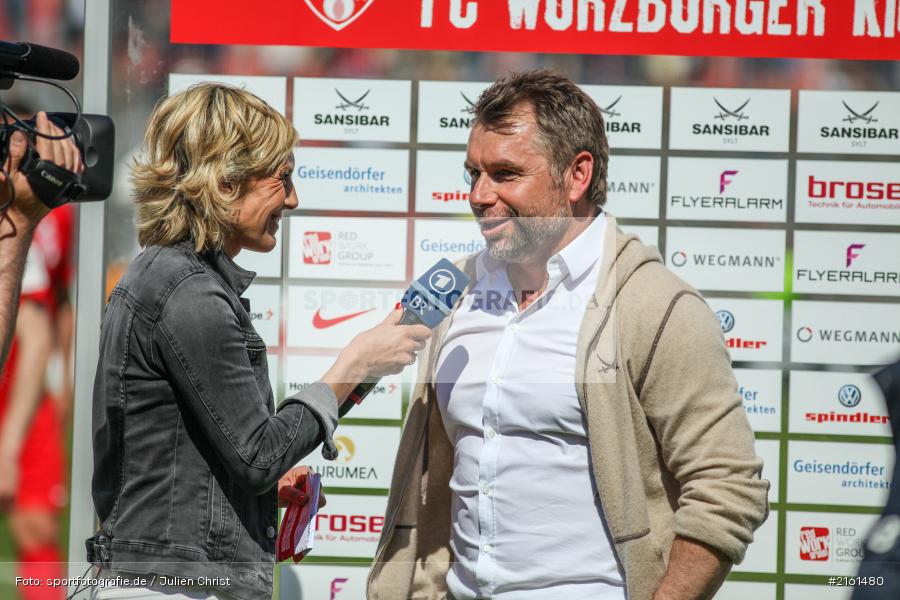 Julia Büchler, Bernd Hollerbach, 07.05.2016, Würzburg, flyeralarm Arena, Bayern, Unterfranken, 3. Liga, Fussball, Holstein Kiel, FC Würzburger Kickers - Bild-ID: 2161480