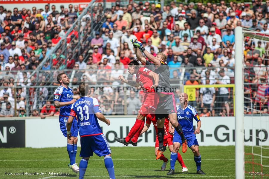 Robin Zentner, Lukas Billick, 07.05.2016, flyeralarm Arena, Würzburg, 3. Liga, Fussball, Holstein Kiel, FC Würzburger Kickers - Bild-ID: 2161516