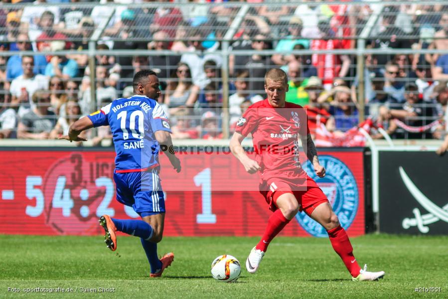 Richard Weil, 07.05.2016, flyeralarm Arena, Würzburg, 3. Liga, Fussball, Holstein Kiel, FC Würzburger Kickers - Bild-ID: 2161551