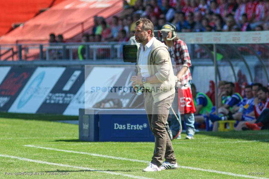 Bernd Hollerbach, 07.05.2016, flyeralarm Arena, Würzburg, 3. Liga, Fussball, Holstein Kiel, FC Würzburger Kickers - Bild-ID: 2161588