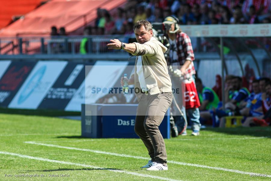 Bernd Hollerbach, 07.05.2016, flyeralarm Arena, Würzburg, 3. Liga, Fussball, Holstein Kiel, FC Würzburger Kickers - Bild-ID: 2161590