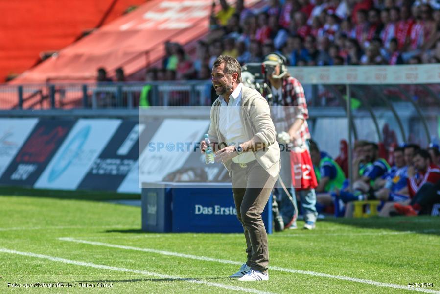 Bernd Hollerbach, 07.05.2016, flyeralarm Arena, Würzburg, 3. Liga, Fussball, Holstein Kiel, FC Würzburger Kickers - Bild-ID: 2161591
