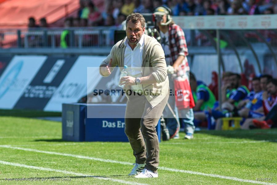 Bernd Hollerbach, 07.05.2016, flyeralarm Arena, Würzburg, 3. Liga, Fussball, Holstein Kiel, FC Würzburger Kickers - Bild-ID: 2161592
