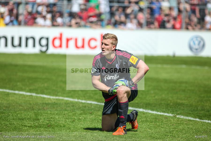 Robin Zentner, 07.05.2016, flyeralarm Arena, Würzburg, 3. Liga, Fussball, Holstein Kiel, FC Würzburger Kickers - Bild-ID: 2161597