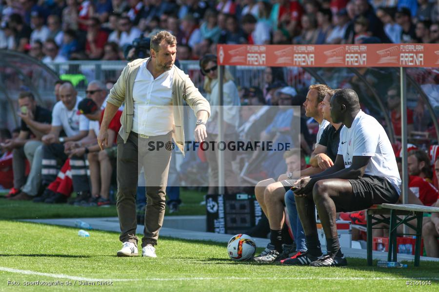 Bernd Hollerbach, 07.05.2016, flyeralarm Arena, Würzburg, 3. Liga, Fussball, Holstein Kiel, FC Würzburger Kickers - Bild-ID: 2161614