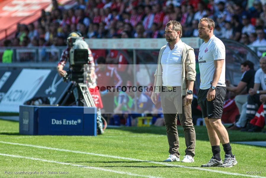 Bernd Hollerbach, 07.05.2016, flyeralarm Arena, Würzburg, 3. Liga, Fussball, Holstein Kiel, FC Würzburger Kickers - Bild-ID: 2161617