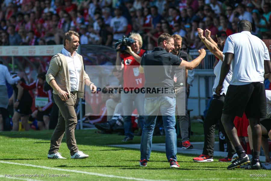Bernd Hollerbach, 07.05.2016, flyeralarm Arena, Würzburg, 3. Liga, Fussball, Holstein Kiel, FC Würzburger Kickers - Bild-ID: 2161628