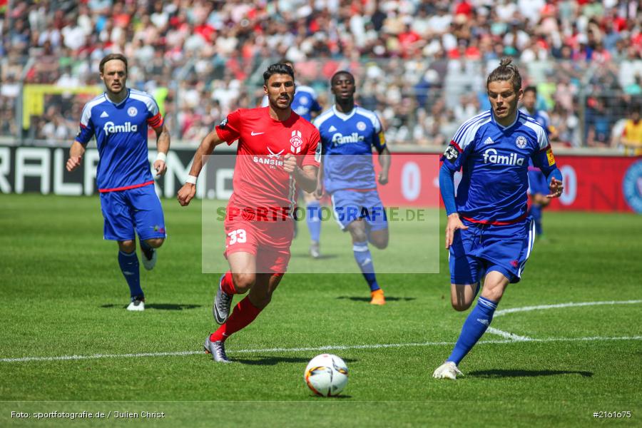 Elia Soriano, 07.05.2016, flyeralarm Arena, Würzburg, 3. Liga, Fussball, Holstein Kiel, FC Würzburger Kickers - Bild-ID: 2161675
