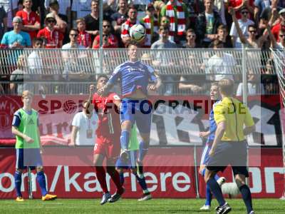 Fotos von FC Würzburger Kickers - Holstein Kiel auf sportfotografie.de