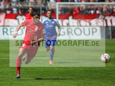 Fotos von FC Würzburger Kickers - Holstein Kiel auf sportfotografie.de