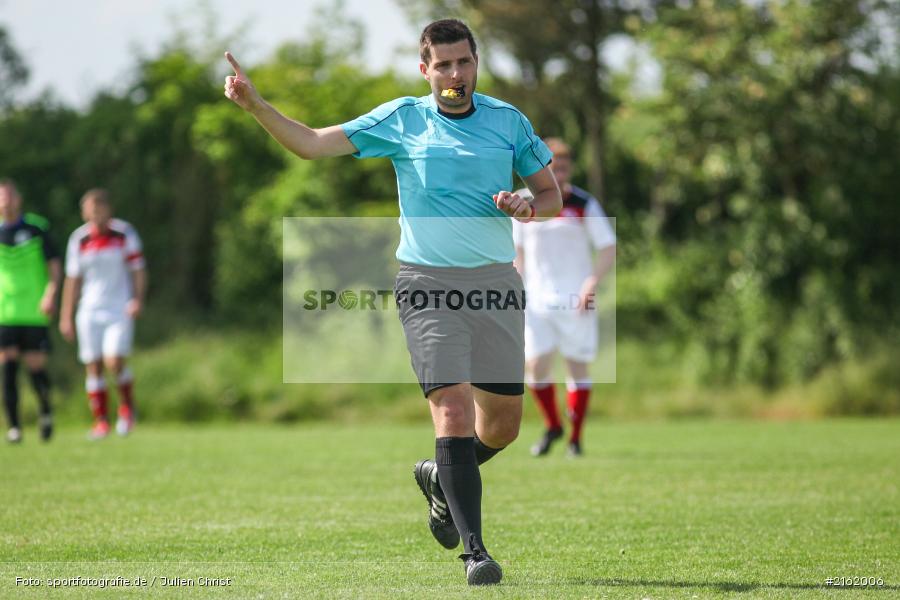 Schiedsrichter, Marcel Geuß, 26.05.2016, Fussball, Bezirksliga Ufr., Relegation, VfR Großostheim, SG Hettstadt - Bild-ID: 2162006 Schiedsrichter, Marcel Geuß, 26.05.2016, Fussball, Bezirksliga Ufr., Relegation, VfR Großostheim, SG Hettstadt - Bild-ID: 2162006