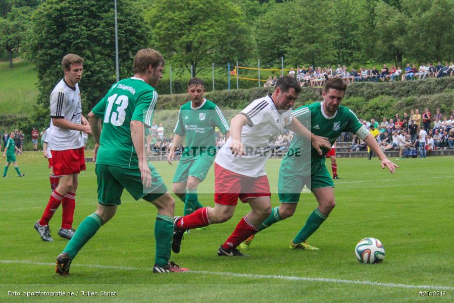 Fabio Georgi, Martin Gutbrod, Rene Regelberger, FC Blau Weiss Leinach, 28.05.2016, Kreisliga Würzburg Gruppe 2, Relegation, FV Thüngersheim, SV Birkenfeld - Bild-ID: 2162219