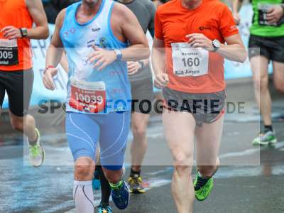 Fotos von iWelt Marathon / WVV Halbmarathon (Zieleinläufe) auf sportfotografie.de