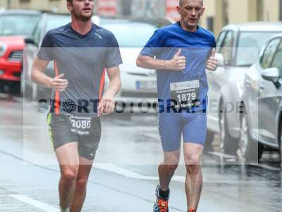 Fotos von iWelt Marathon / WVV Halbmarathon (Zieleinläufe) auf sportfotografie.de