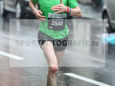 Fotos von iWelt Marathon / WVV Halbmarathon (Zieleinläufe) auf sportfotografie.de