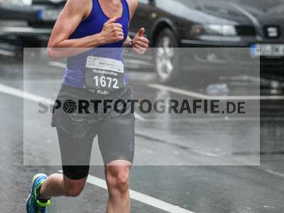Fotos von iWelt Marathon / WVV Halbmarathon (Zieleinläufe) auf sportfotografie.de