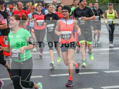 Fotos von iWelt Marathon / WVV Halbmarathon (Teil 2) auf sportfotografie.de