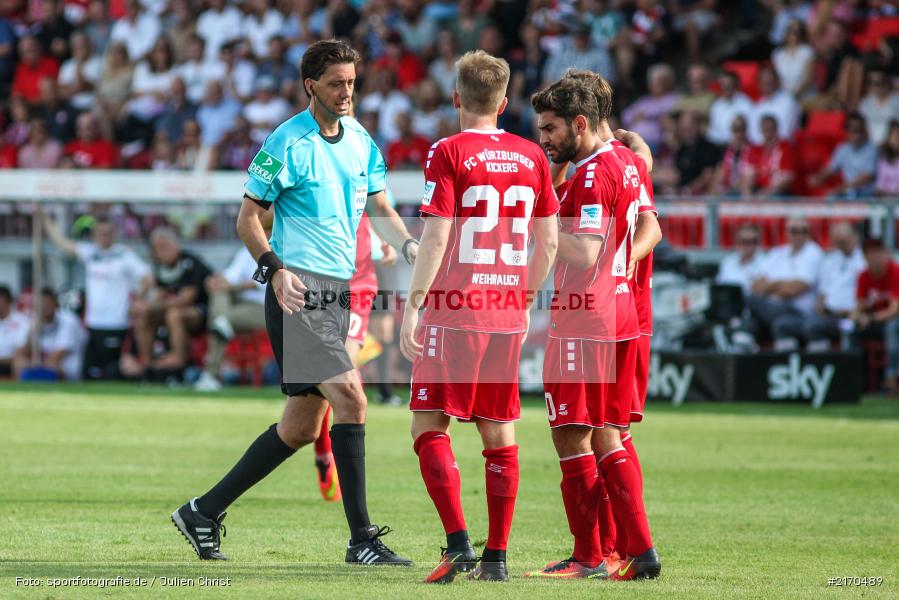 Manuel Gräfe, 14.08.2016, flyeralarm Arena, Würzburg, 2. Bundesliga, 1. FC Kaiserslautern, FC Würzburger Kickers - Bild-ID: 2170489 Manuel Gräfe, 14.08.2016, flyeralarm Arena, Würzburg, 2. Bundesliga, 1. FC Kaiserslautern, FC Würzburger Kickers - Bild-ID: 2170489