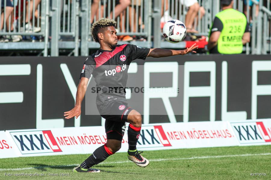 Philipp Mwene, 14.08.2016, flyeralarm Arena, Würzburg, 2. Bundesliga, 1. FC Kaiserslautern, FC Würzburger Kickers - Bild-ID: 2170516 Philipp Mwene, 14.08.2016, flyeralarm Arena, Würzburg, 2. Bundesliga, 1. FC Kaiserslautern, FC Würzburger Kickers - Bild-ID: 2170516
