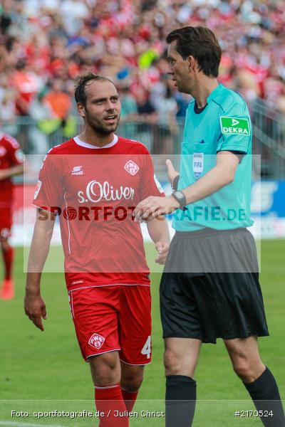 Manuel Gräfe, Rico Benatelli, 14.08.2016, flyeralarm Arena, Würzburg, 2. Bundesliga, 1. FC Kaiserslautern, FC Würzburger Kickers - Bild-ID: 2170524 Manuel Gräfe, Rico Benatelli, 14.08.2016, flyeralarm Arena, Würzburg, 2. Bundesliga, 1. FC Kaiserslautern, FC Würzburger Kickers - Bild-ID: 2170524