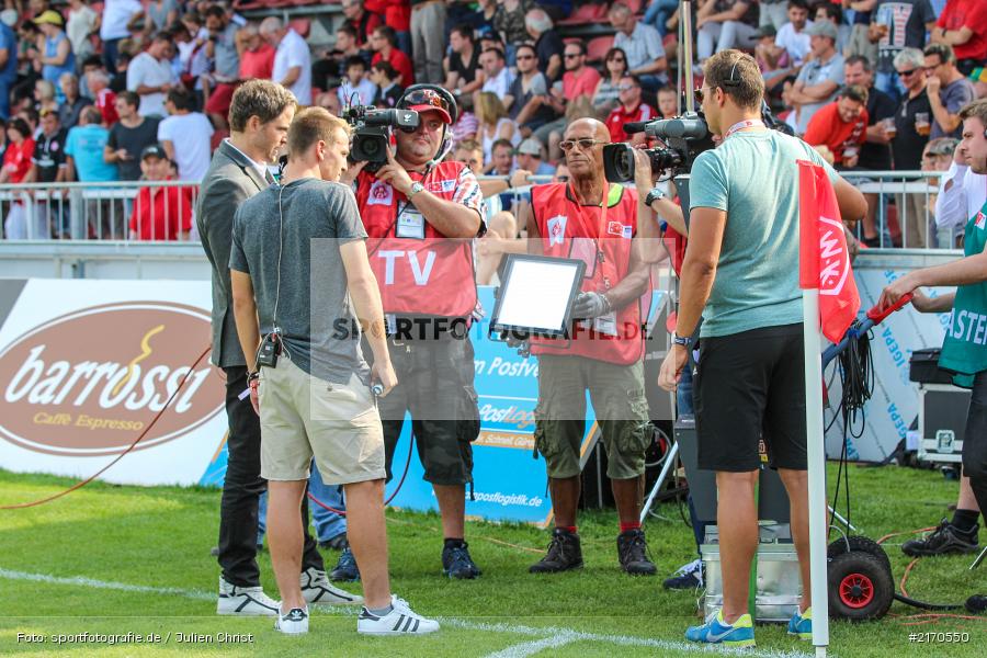 14.08.2016, flyeralarm Arena, Würzburg, 2. Bundesliga, 1. FC Kaiserslautern, FC Würzburger Kickers - Bild-ID: 2170550 14.08.2016, flyeralarm Arena, Würzburg, 2. Bundesliga, 1. FC Kaiserslautern, FC Würzburger Kickers - Bild-ID: 2170550