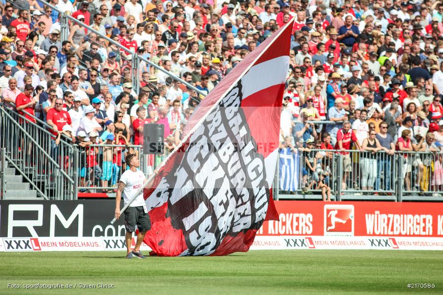 14.08.2016, flyeralarm Arena, Würzburg, 2. Bundesliga, 1. FC Kaiserslautern, FC Würzburger Kickers - Bild-ID: 2170586 14.08.2016, flyeralarm Arena, Würzburg, 2. Bundesliga, 1. FC Kaiserslautern, FC Würzburger Kickers - Bild-ID: 2170586