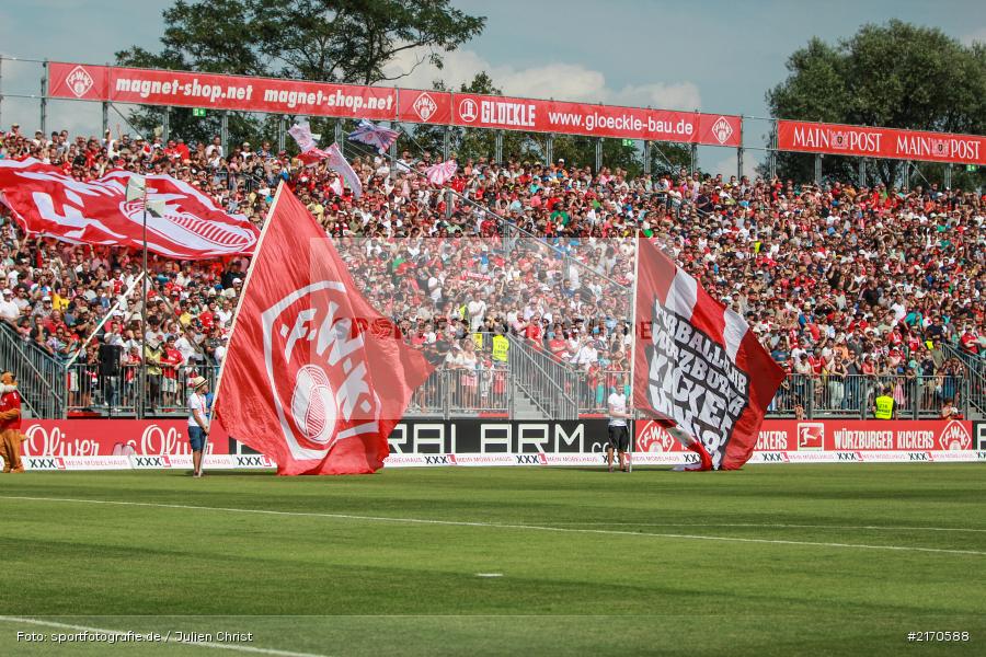 14.08.2016, flyeralarm Arena, Würzburg, 2. Bundesliga, 1. FC Kaiserslautern, FC Würzburger Kickers - Bild-ID: 2170588 14.08.2016, flyeralarm Arena, Würzburg, 2. Bundesliga, 1. FC Kaiserslautern, FC Würzburger Kickers - Bild-ID: 2170588