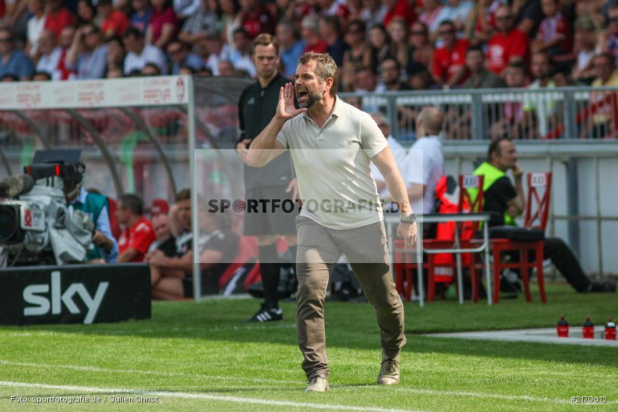 Bernd Hollerbach, 14.08.2016, flyeralarm Arena, Würzburg, 2. Bundesliga, 1. FC Kaiserslautern, FC Würzburger Kickers - Bild-ID: 2170612 Bernd Hollerbach, 14.08.2016, flyeralarm Arena, Würzburg, 2. Bundesliga, 1. FC Kaiserslautern, FC Würzburger Kickers - Bild-ID: 2170612