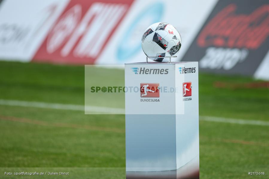 14.08.2016, flyeralarm Arena, Würzburg, 2. Bundesliga, 1. FC Kaiserslautern, FC Würzburger Kickers - Bild-ID: 2170618 14.08.2016, flyeralarm Arena, Würzburg, 2. Bundesliga, 1. FC Kaiserslautern, FC Würzburger Kickers - Bild-ID: 2170618