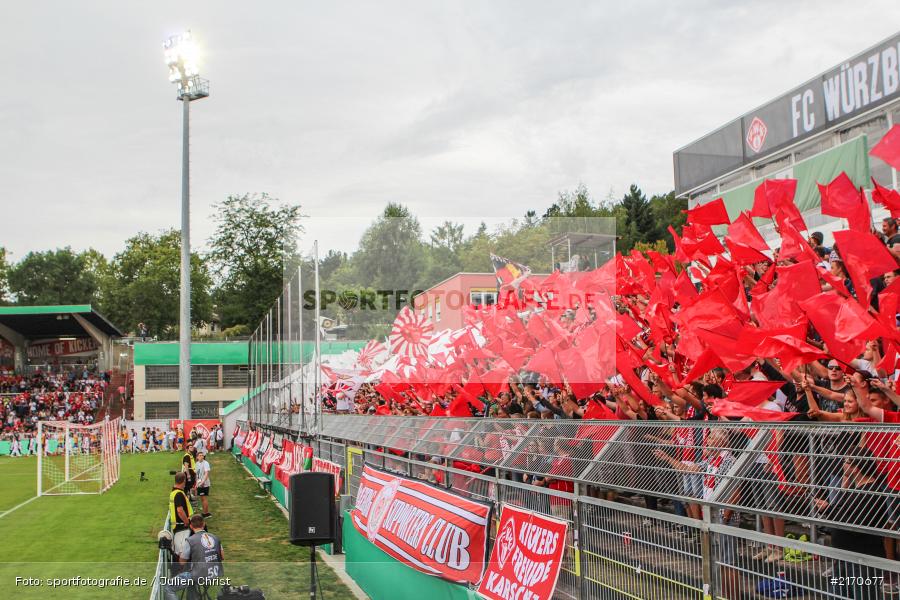 Flyeralarm-Arena, 20.08.2016, Runde 1, DFB-Pokal, Eintracht Braunschweig, FC Würzburger Kickers - Bild-ID: 2170677 Flyeralarm-Arena, 20.08.2016, Runde 1, DFB-Pokal, Eintracht Braunschweig, FC Würzburger Kickers - Bild-ID: 2170677
