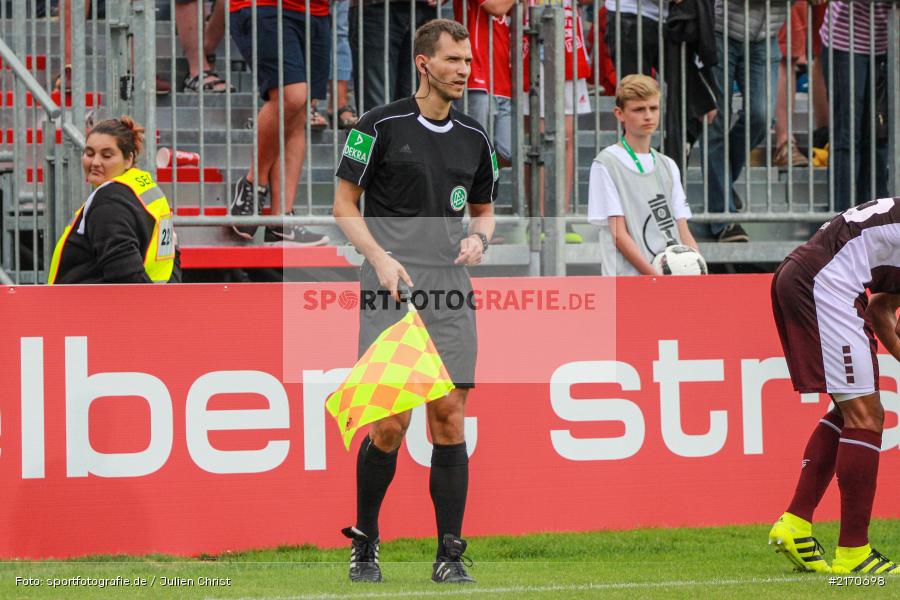 Flyeralarm-Arena, 20.08.2016, Runde 1, DFB-Pokal, Eintracht Braunschweig, FC Würzburger Kickers - Bild-ID: 2170698 Flyeralarm-Arena, 20.08.2016, Runde 1, DFB-Pokal, Eintracht Braunschweig, FC Würzburger Kickers - Bild-ID: 2170698
