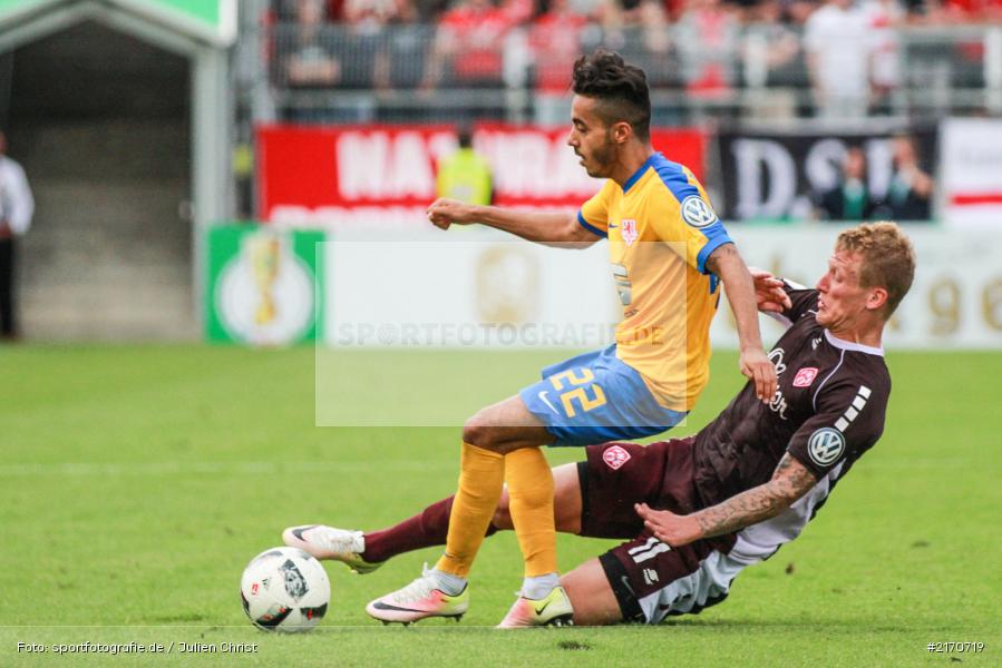 Flyeralarm-Arena, 20.08.2016, Runde 1, DFB-Pokal, Eintracht Braunschweig, FC Würzburger Kickers - Bild-ID: 2170719 Flyeralarm-Arena, 20.08.2016, Runde 1, DFB-Pokal, Eintracht Braunschweig, FC Würzburger Kickers - Bild-ID: 2170719