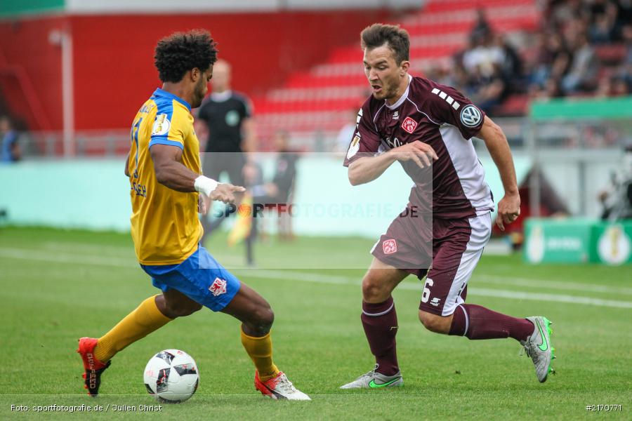 Flyeralarm-Arena, 20.08.2016, Runde 1, DFB-Pokal, Eintracht Braunschweig, FC Würzburger Kickers - Bild-ID: 2170771 Flyeralarm-Arena, 20.08.2016, Runde 1, DFB-Pokal, Eintracht Braunschweig, FC Würzburger Kickers - Bild-ID: 2170771