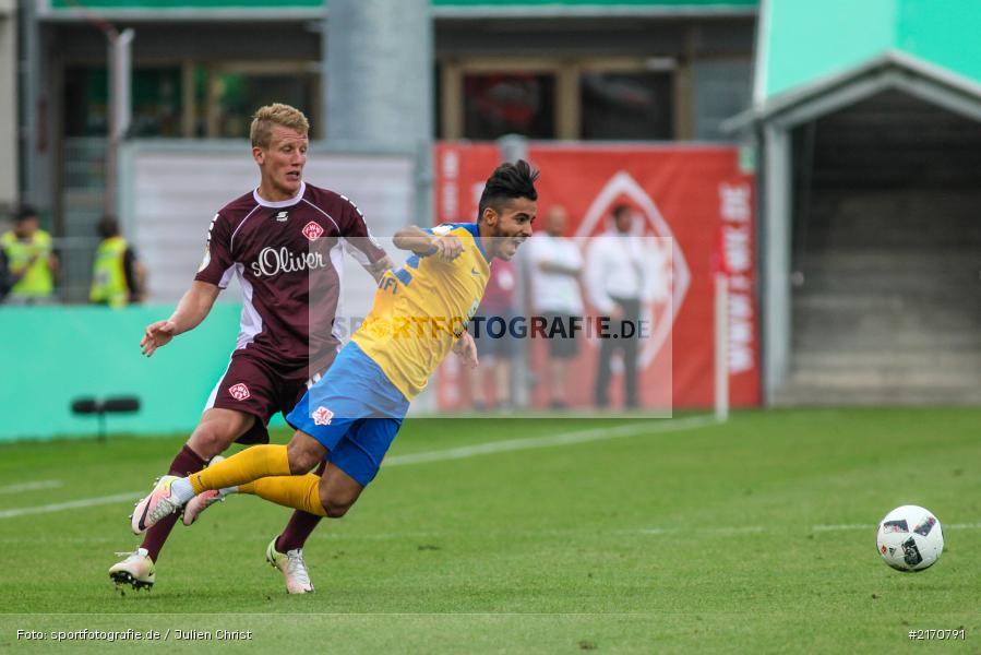 Flyeralarm-Arena, 20.08.2016, Runde 1, DFB-Pokal, Eintracht Braunschweig, FC Würzburger Kickers - Bild-ID: 2170791 Flyeralarm-Arena, 20.08.2016, Runde 1, DFB-Pokal, Eintracht Braunschweig, FC Würzburger Kickers - Bild-ID: 2170791