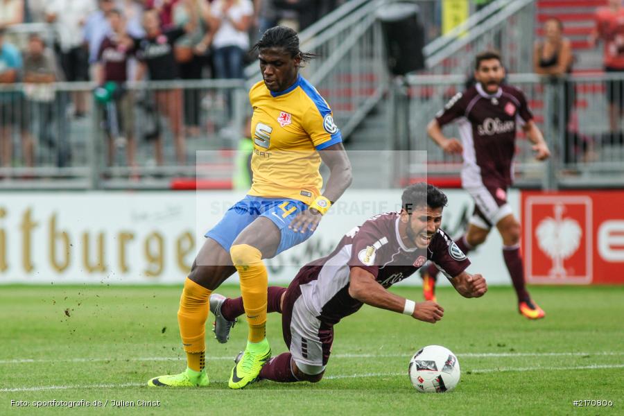 Flyeralarm-Arena, 20.08.2016, Runde 1, DFB-Pokal, Eintracht Braunschweig, FC Würzburger Kickers - Bild-ID: 2170806 Flyeralarm-Arena, 20.08.2016, Runde 1, DFB-Pokal, Eintracht Braunschweig, FC Würzburger Kickers - Bild-ID: 2170806