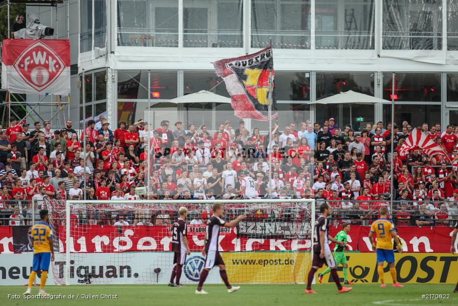 Flyeralarm-Arena, 20.08.2016, Runde 1, DFB-Pokal, Eintracht Braunschweig, FC Würzburger Kickers - Bild-ID: 2170822 Flyeralarm-Arena, 20.08.2016, Runde 1, DFB-Pokal, Eintracht Braunschweig, FC Würzburger Kickers - Bild-ID: 2170822