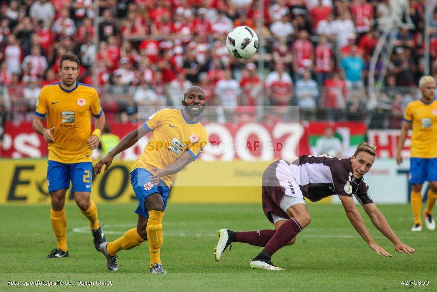 Flyeralarm-Arena, 20.08.2016, Runde 1, DFB-Pokal, Eintracht Braunschweig, FC Würzburger Kickers - Bild-ID: 2170860 Flyeralarm-Arena, 20.08.2016, Runde 1, DFB-Pokal, Eintracht Braunschweig, FC Würzburger Kickers - Bild-ID: 2170860