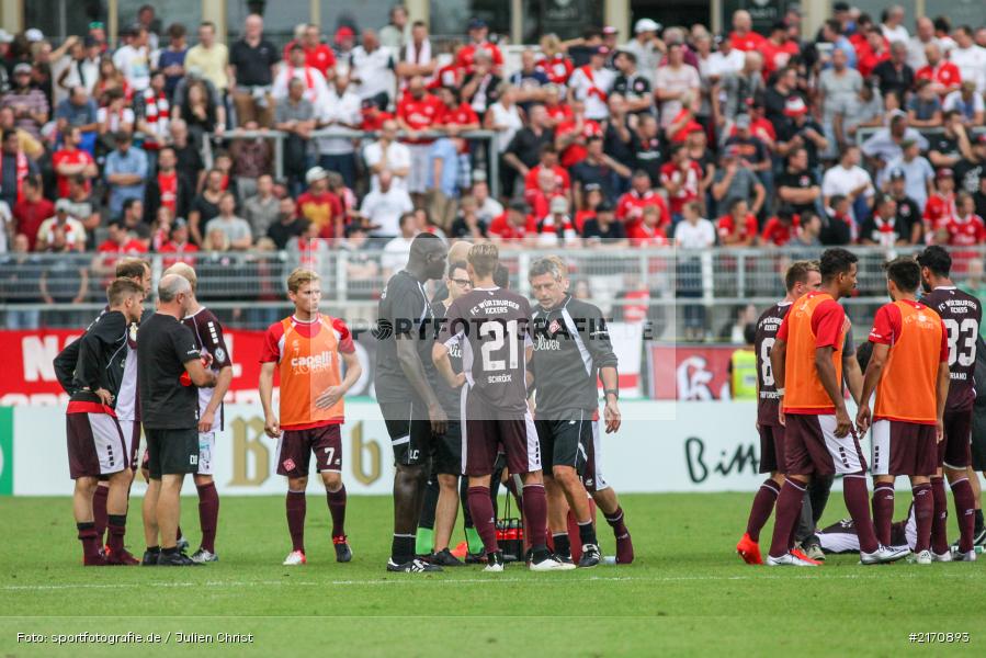 Flyeralarm-Arena, 20.08.2016, Runde 1, DFB-Pokal, Eintracht Braunschweig, FC Würzburger Kickers - Bild-ID: 2170893 Flyeralarm-Arena, 20.08.2016, Runde 1, DFB-Pokal, Eintracht Braunschweig, FC Würzburger Kickers - Bild-ID: 2170893