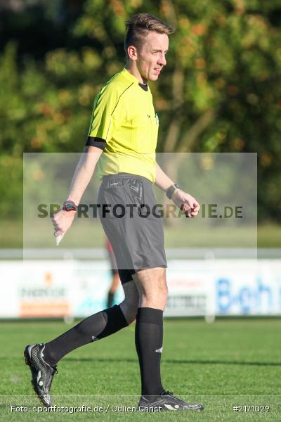 FC Würzburger Kickers, Schiedsrichter, Niklas Baudach, Fussball, 24.08.2016, Kreisliga Würzburg, TSV Karlburg II, TSV Retzbach - Bild-ID: 2171029
