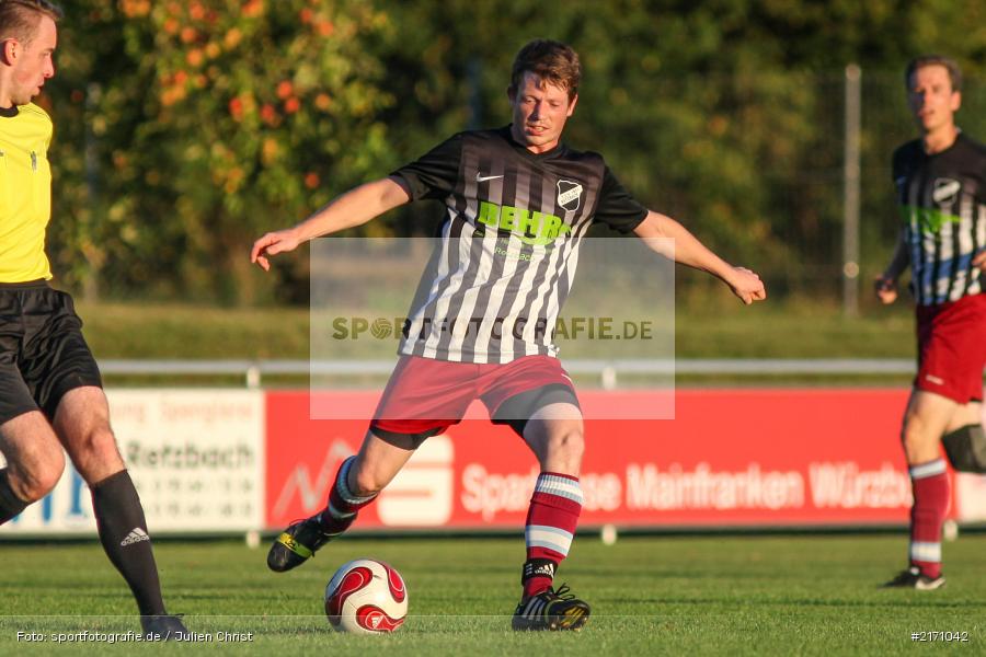 Marco Schrenker, Fussball, 24.08.2016, Kreisliga Würzburg, TSV Karlburg II, TSV Retzbach - Bild-ID: 2171042