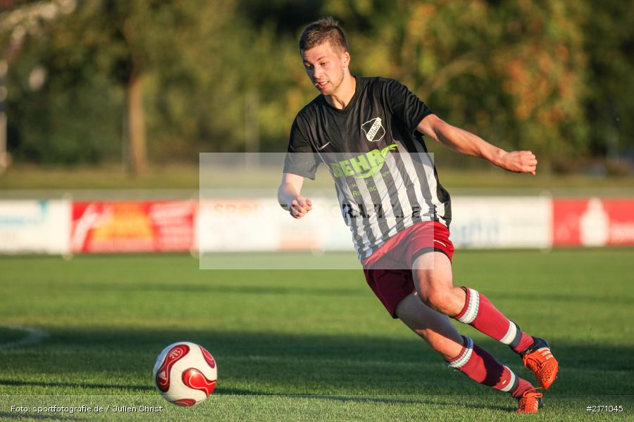 Tobias Hehrlein, Fussball, 24.08.2016, Kreisliga Würzburg, TSV Karlburg II, TSV Retzbach - Bild-ID: 2171045