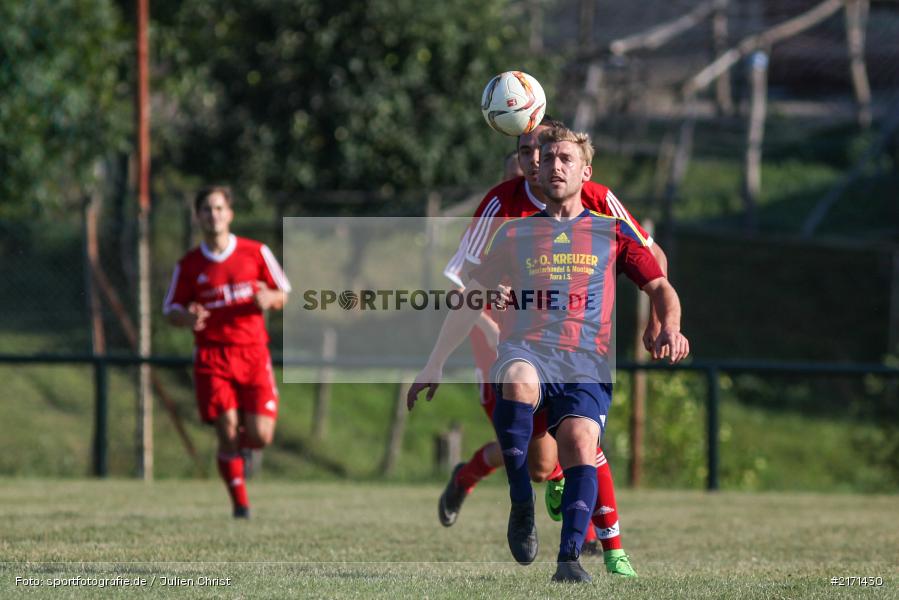 Sebastian Voicila, Timo Rützel, Fussball, 11.09.2016, Kreisklasse, BSC Aura, FC Karsbach - Bild-ID: 2171430