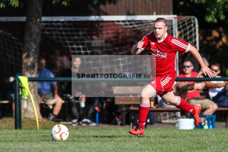 Daniel Albert, Fussball, 11.09.2016, Kreisklasse, BSC Aura, FC Karsbach - Bild-ID: 2171437