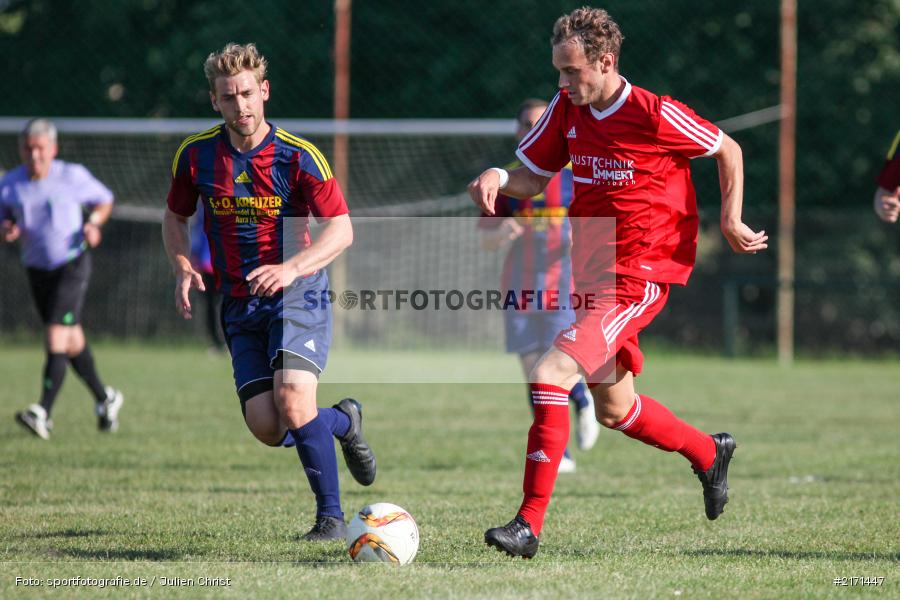 Steffen Lochmann, Timo Rützel, Fussball, 11.09.2016, Kreisklasse, BSC Aura, FC Karsbach - Bild-ID: 2171447
